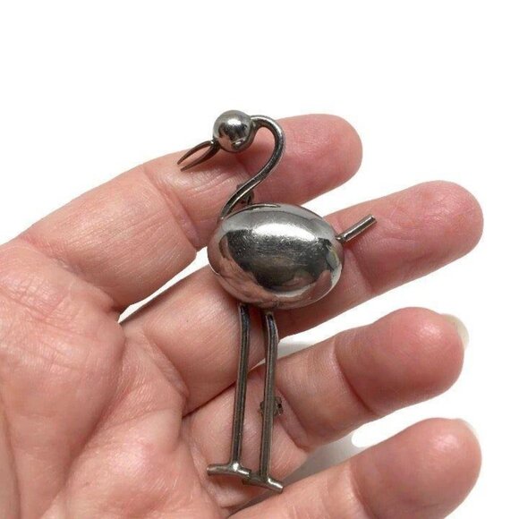 Whimsical Large Silver Tone Flamingo Brooch - Picture 3 of 8